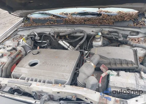 2012 Ford Escape Hybrid Limited из США, поврежденный, VIN 1FMCU4K38CKA78496